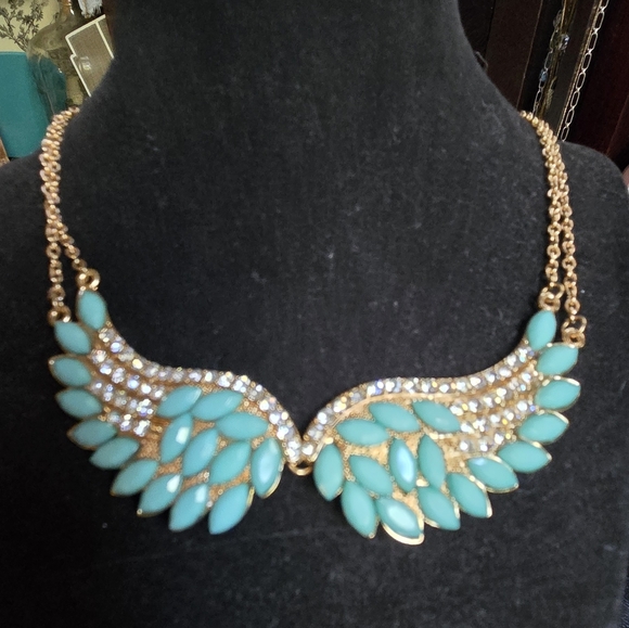 Turquoise & Crystal Gold Wing Necklace 9"/18 Adjustsble - Picture 3 of 5